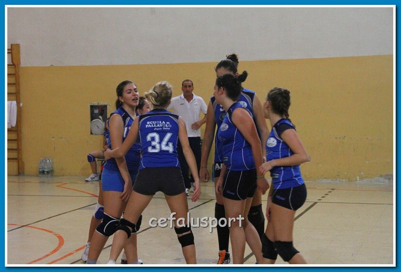 121144 volley 120_tn.jpg
